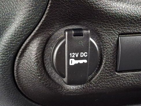 Used 2018 Jeep Wrangler Sport AWD/4WD image 21