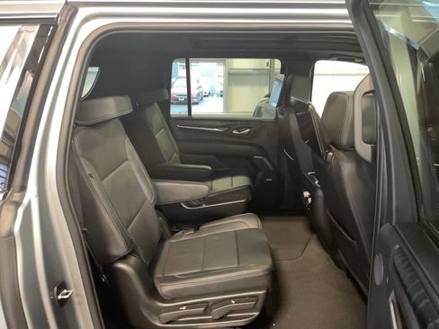 Used 2024 GMC Yukon XL Denali w/ Advanced Technology Package image 35