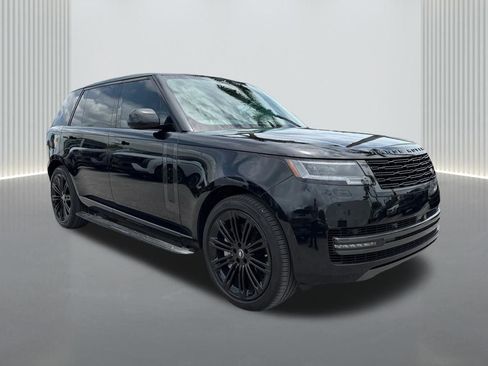 Used 2025 Land Rover Range Rover Long Wheelbase SE AWD/4WD image 3