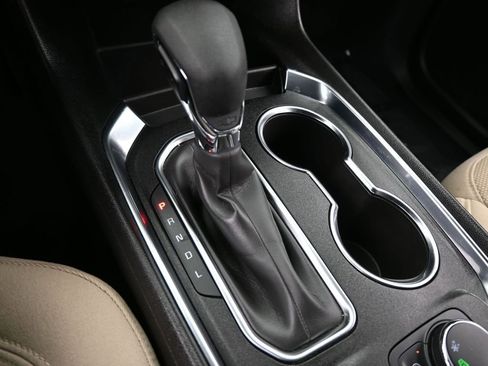 Certified 2023 Chevrolet Traverse LS image 28