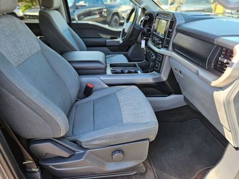 Used 2022 Ford F150 XLT image 11