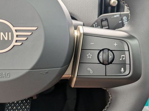 New 2026 MINI Cooper 4-Door Hardtop FWD image 17
