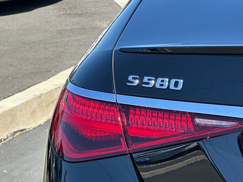 New 2025 Mercedes-Benz S 580 4MATIC Sedan image 26
