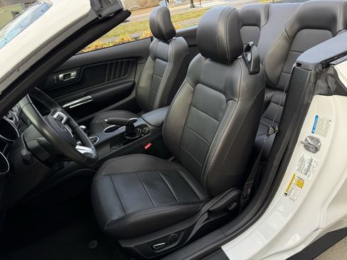 Used 2018 Ford Mustang GT Premium w/ GT Performance Package image 29