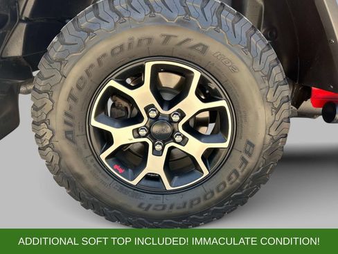 Used 2020 Jeep Wrangler Unlimited Rubicon w/ Dual Top Group AWD/4WD image 11