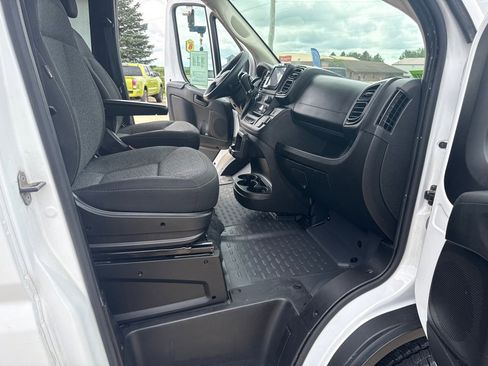 Used 2023 RAM ProMaster 2500 image 15