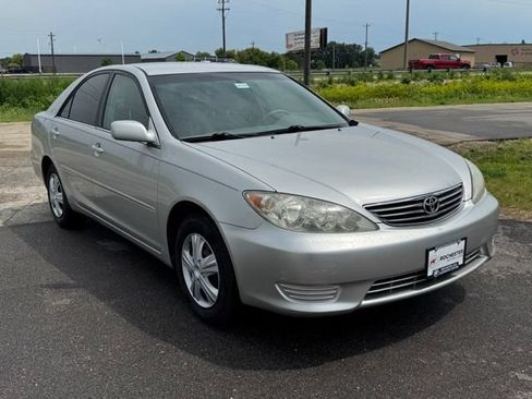 Used 2005 Toyota Camry LE FWD image 31