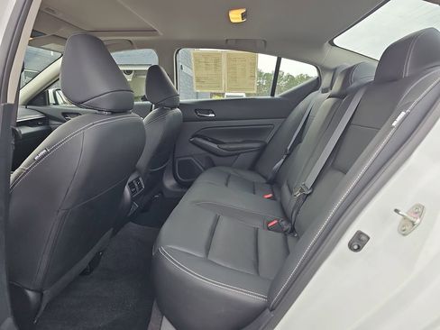 Used 2025 Nissan Altima 2.5 SL image 18