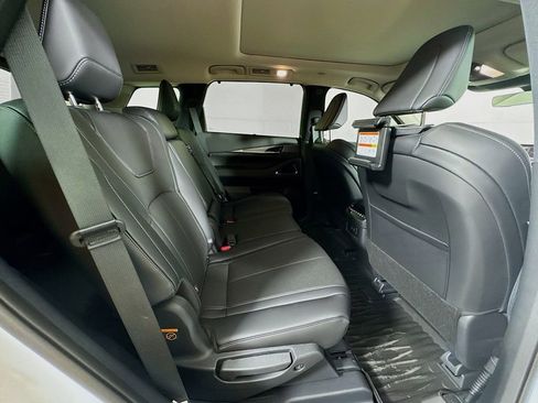 New 2026 INFINITI QX60 Luxe w/ Family Package image 35