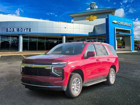 Used 2025 Chevrolet Tahoe LS AWD/4WD image 8