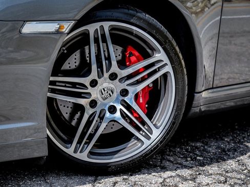 Used 2009 Porsche 911 Turbo image 19