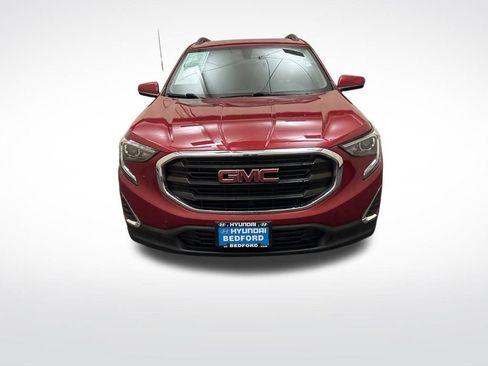 Used 2018 GMC Terrain SLE w/ Driver Convenience Package image 2