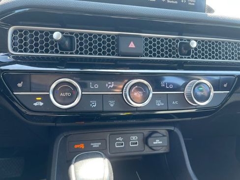 Certified 2022 Honda Civic Touring image 28