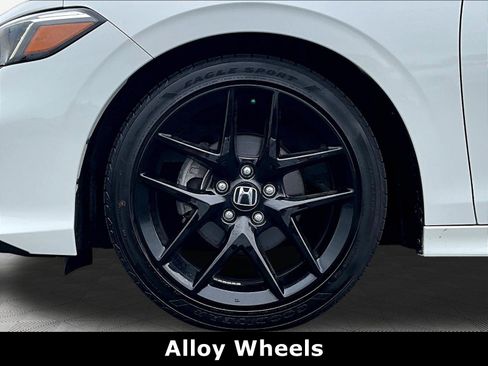 Used 2025 Honda Civic Sport image 32