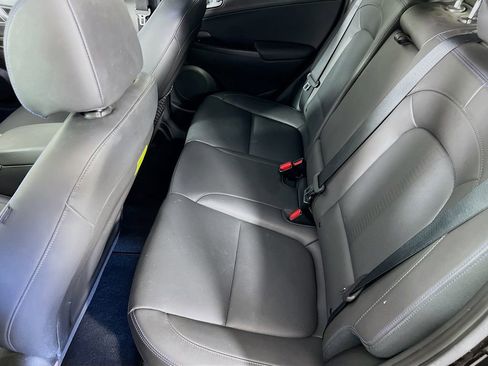 Used 2022 Hyundai Kona Limited FWD image 26