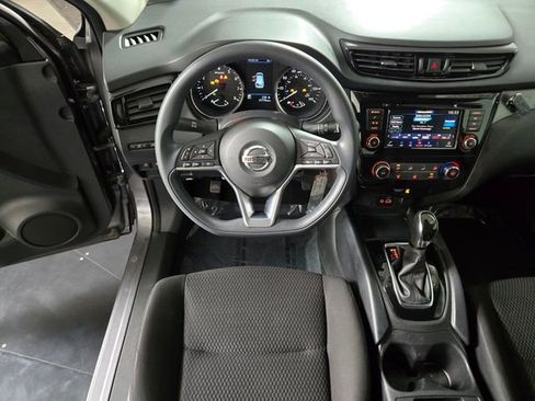 Used 2022 Nissan Rogue Sport S image 16