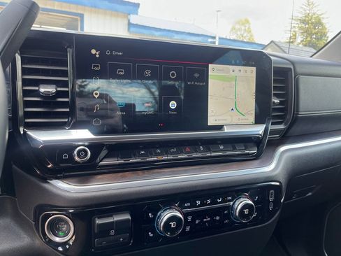 Used 2025 GMC Sierra 1500 SLT AWD/4WD image 22