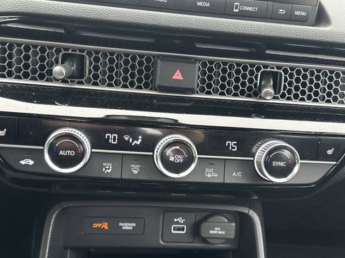 Certified 2023 Honda Civic EX image 30