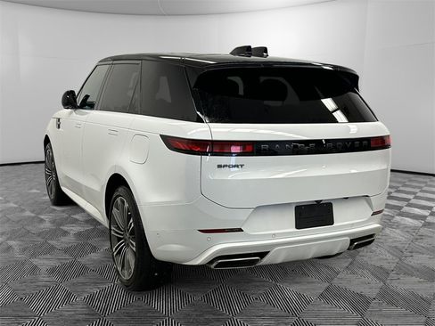 New 2025 Land Rover Range Rover Sport Dynamic SE image 3