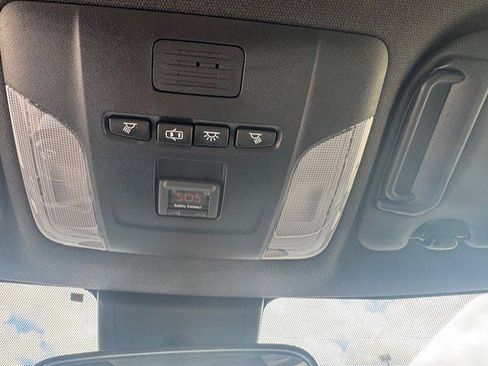 Used 2019 Toyota Corolla XSE FWD image 20