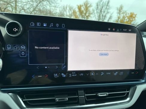 New 2026 Chevrolet Equinox EV LT image 23