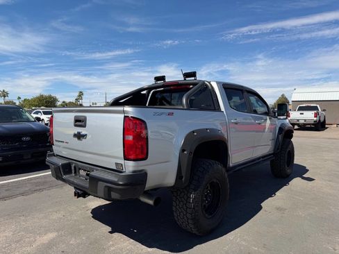 Used 2020 Chevrolet Colorado ZR2 w/ ZR2 Dusk Special Edition image 12