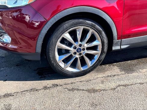 Used 2015 Ford Escape SE w/ SE Chrome Package image 4