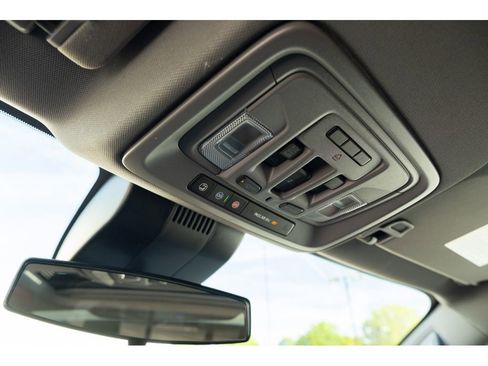 New 2026 GMC Sierra 1500 Elevation image 32