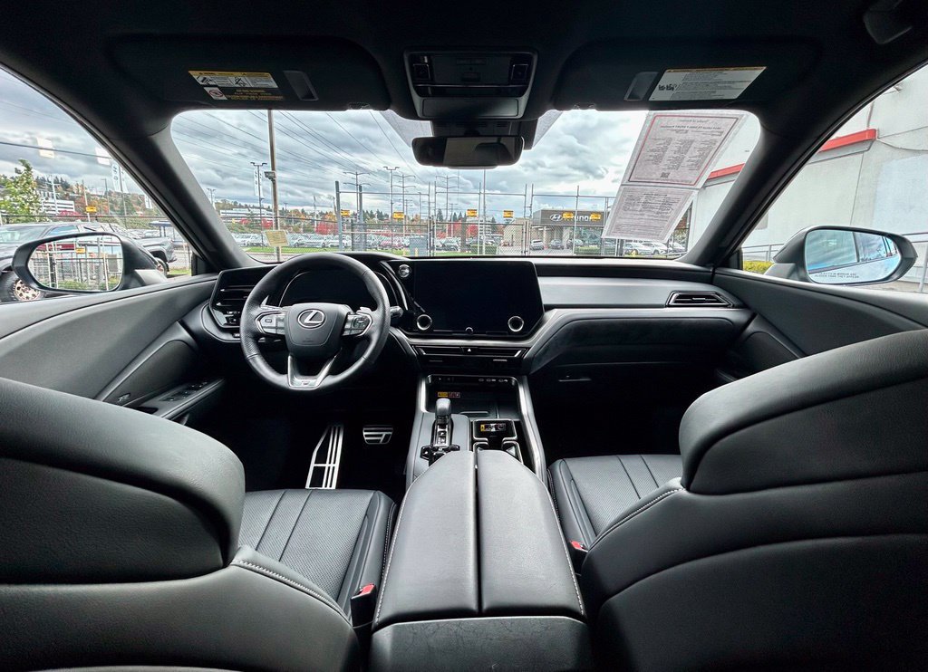 Used 2024 Lexus TX 500h AWD w/ Technology Package image 21