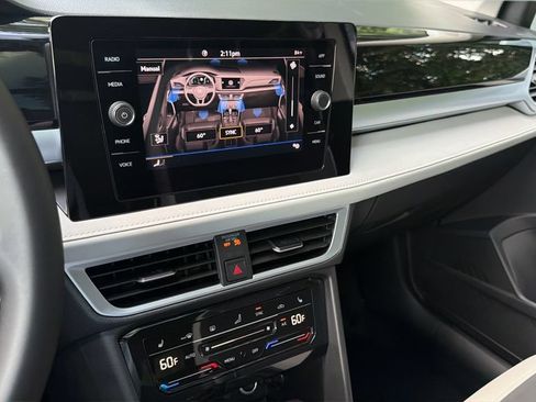 New 2026 Volkswagen Taos SE FWD image 20