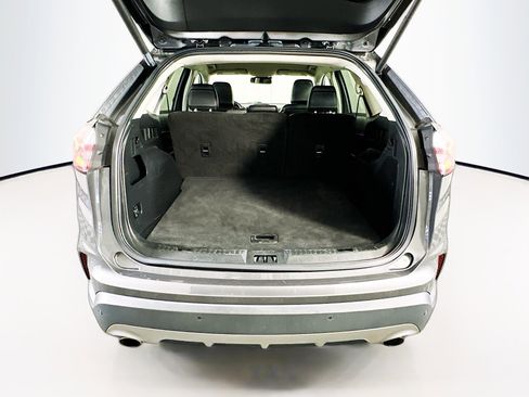 Used 2022 Ford Edge Titanium image 28