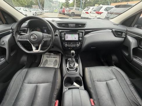 Used 2017 Nissan Rogue Sport SL w/ SL Premium Package AWD/4WD image 13