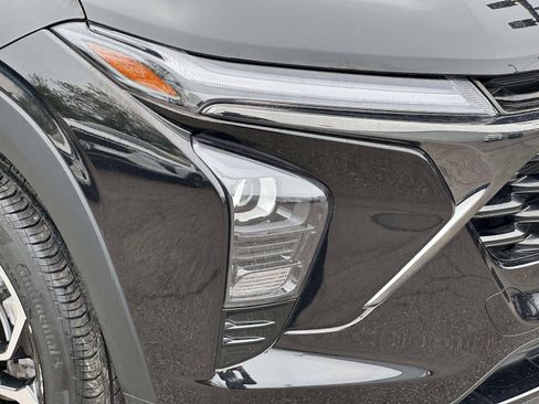 Used 2024 Chevrolet Trax RS w/ Driver Confidence Package FWD image 8