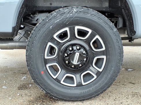 New 2026 Ford F250 Platinum w/ FX4 Off-Road Package image 11