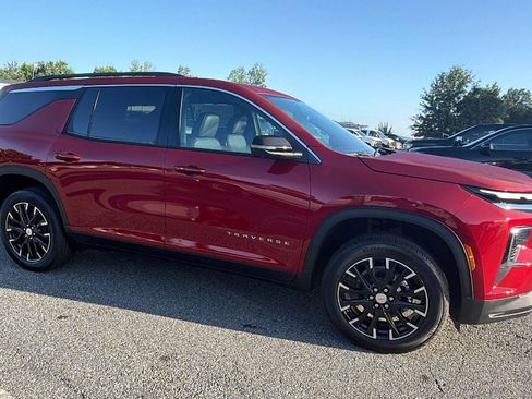 New 2026 Chevrolet Traverse LT w/ Sun and Wheel Package FWD image 6