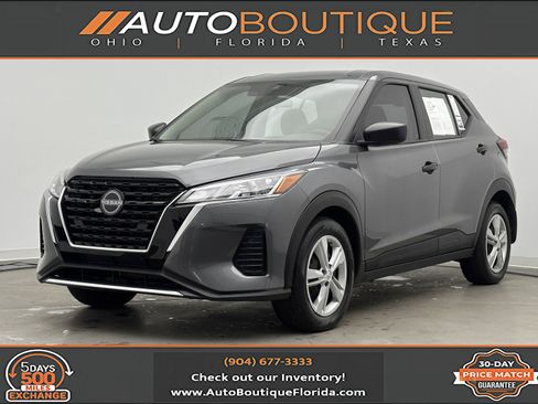 Used 2024 Nissan Kicks S image 1