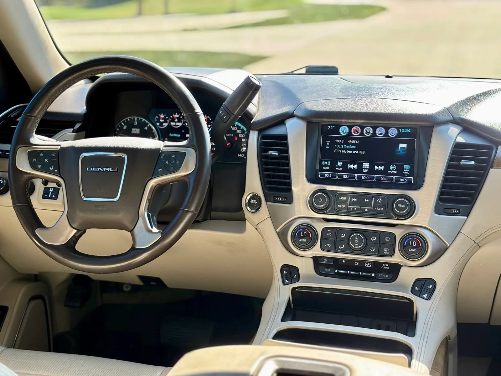 Used 2017 GMC Yukon Denali w/ Open Road Package AWD/4WD image 23