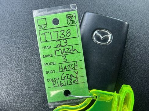 Used 2023 MAZDA MAZDA3 s image 36