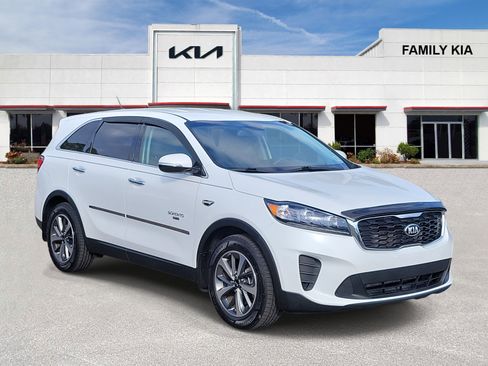 Used 2020 Kia Sorento LX image 1
