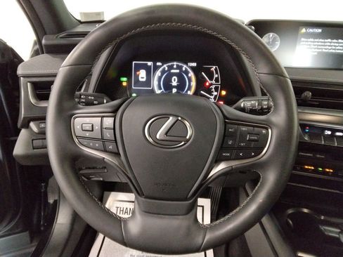 Used 2021 Lexus UX 250h 250h Base w/ Premium Package image 11