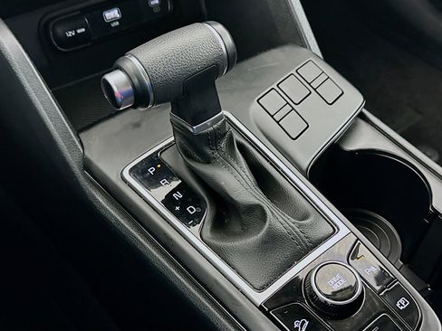 Used 2024 Kia Sportage LX image 23