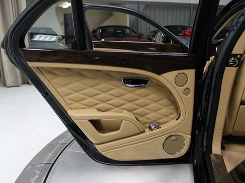 Used 2017 Bentley Mulsanne image 54