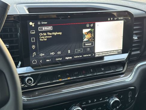 Used 2024 GMC Sierra 1500 Elevation image 23