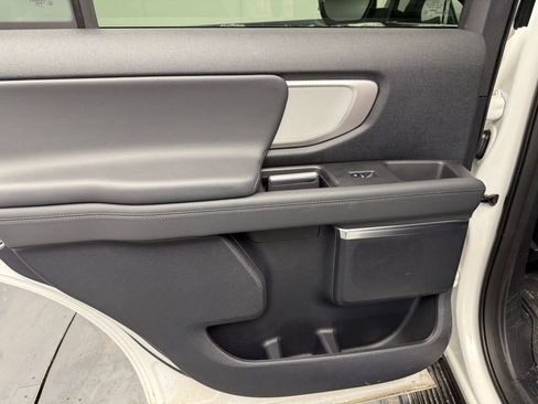 New 2026 Ford Expedition Active image 46