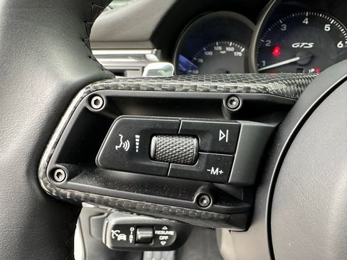 Certified 2025 Porsche Macan GTS AWD/4WD image 28