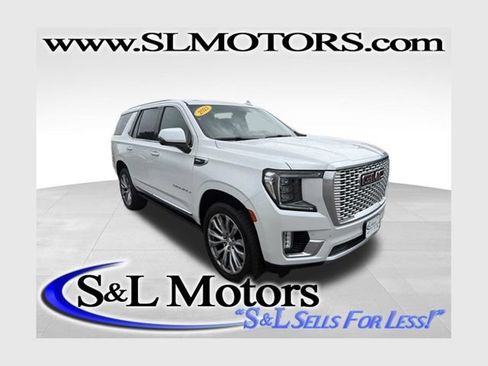 Used 2021 GMC Yukon Denali w/ Denali Premium Package AWD/4WD image 1