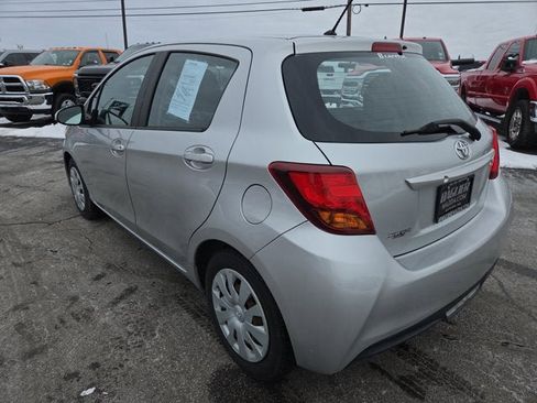 Used 2017 Toyota Yaris L image 4