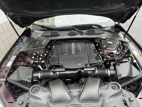 Used 2016 Jaguar XJ R-Sport image 5