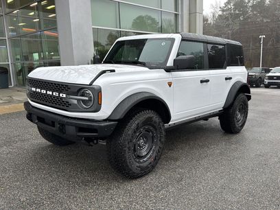 New 2025 Ford Bronco Badlands w/ Sasquatch Package