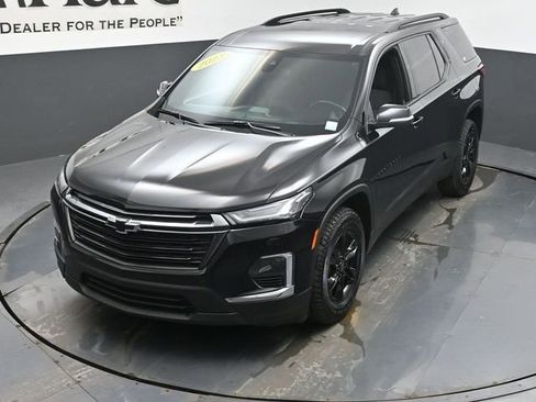 Used 2023 Chevrolet Traverse LT image 45